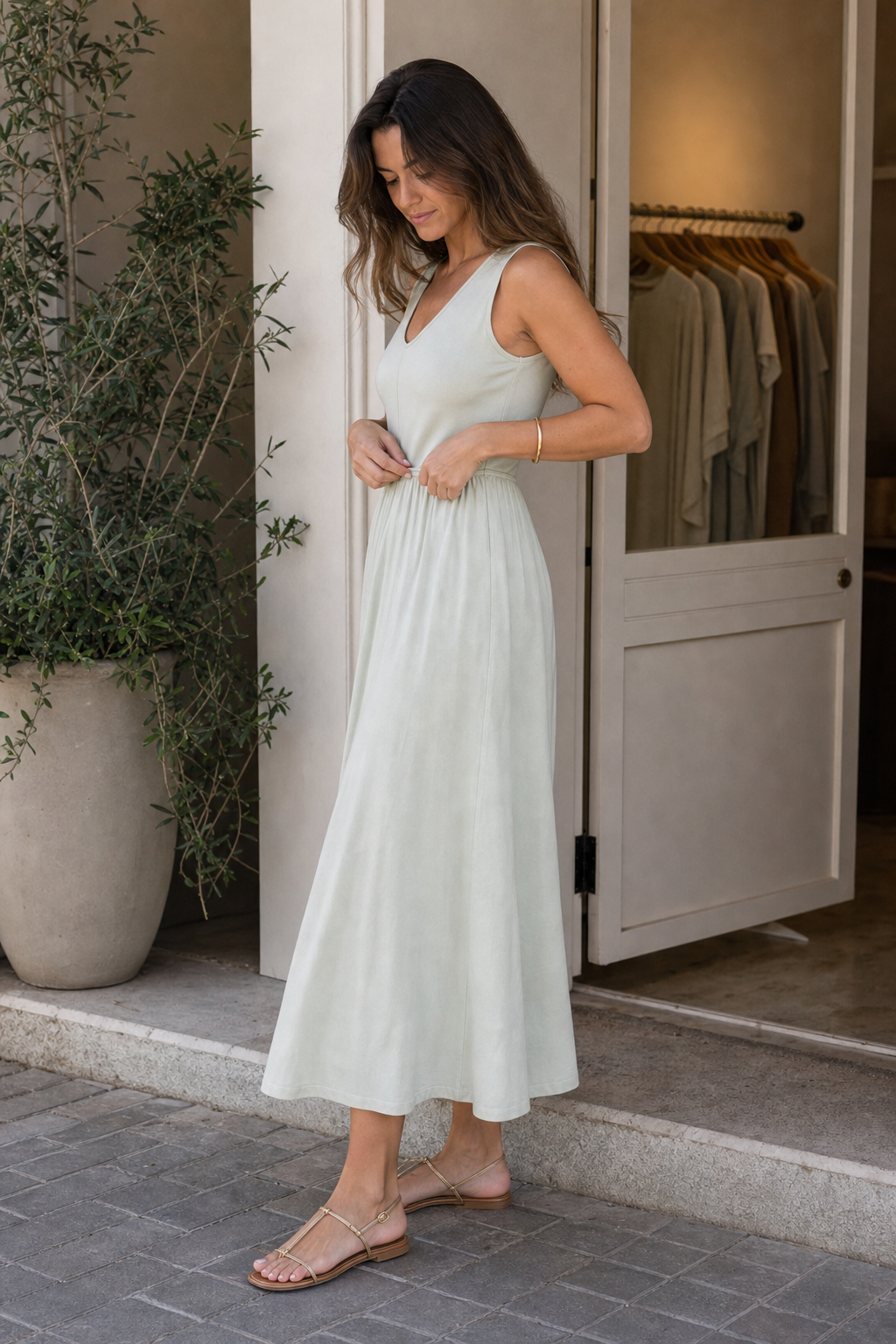 Vestido midi sem mangas com saia franzida - JMTRICK standard-5 03 真人场景图-精品店门口