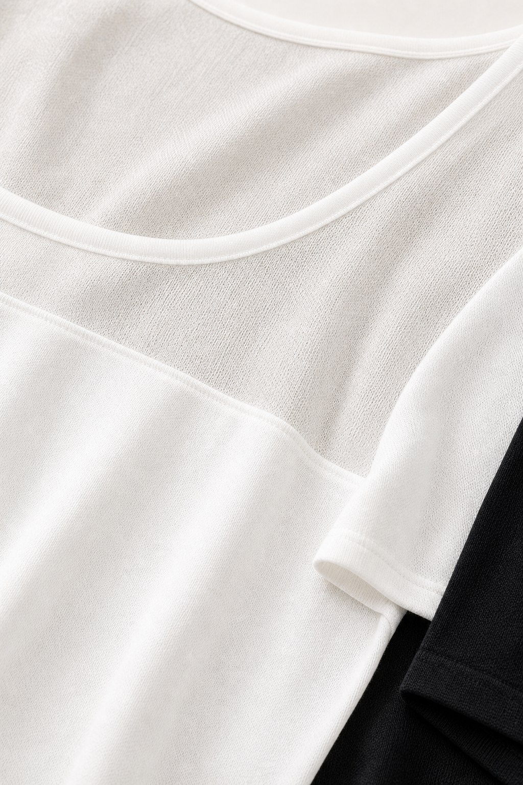 Camiseta com recorte translucido - JMTRICK standard-5 05 面料细节-半透与实面料拼接